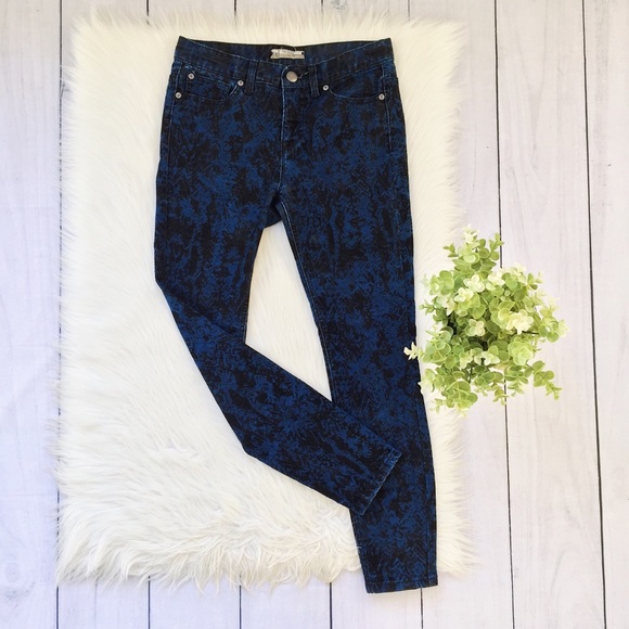 Free People Denim - Free People Blue Black Mid-Hi Rise Skinny Jean 577
